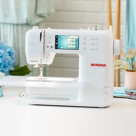 BERNINA ホリデーヌ 1630 美品 ミシン 高級 BERNINA ホリデーヌ 1630 美品 ミシン 高級
